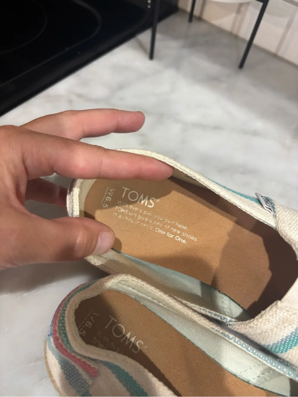🌸TOMS Women's Striped Canvas Espadrilles in Cream, Teal & Coral